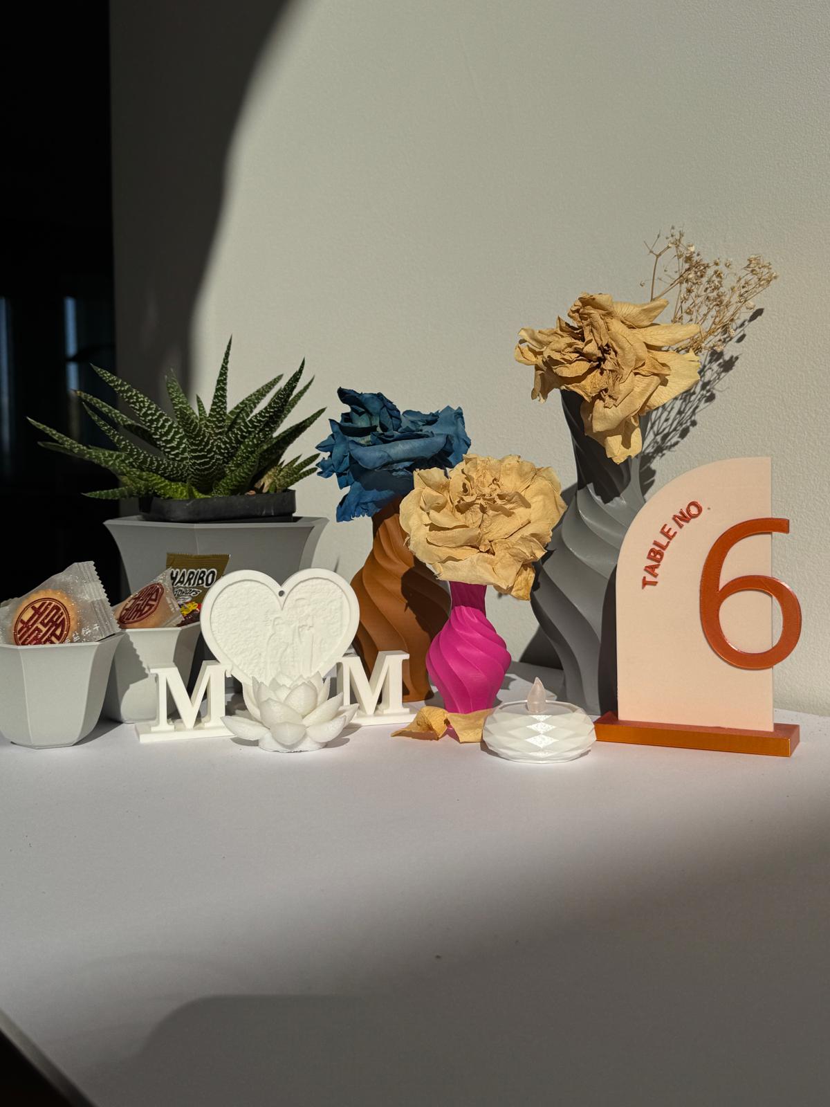 Arched Table Numbers - Modern Wedding & Event Décor